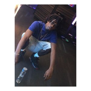 Meet your Posher, Lyvens